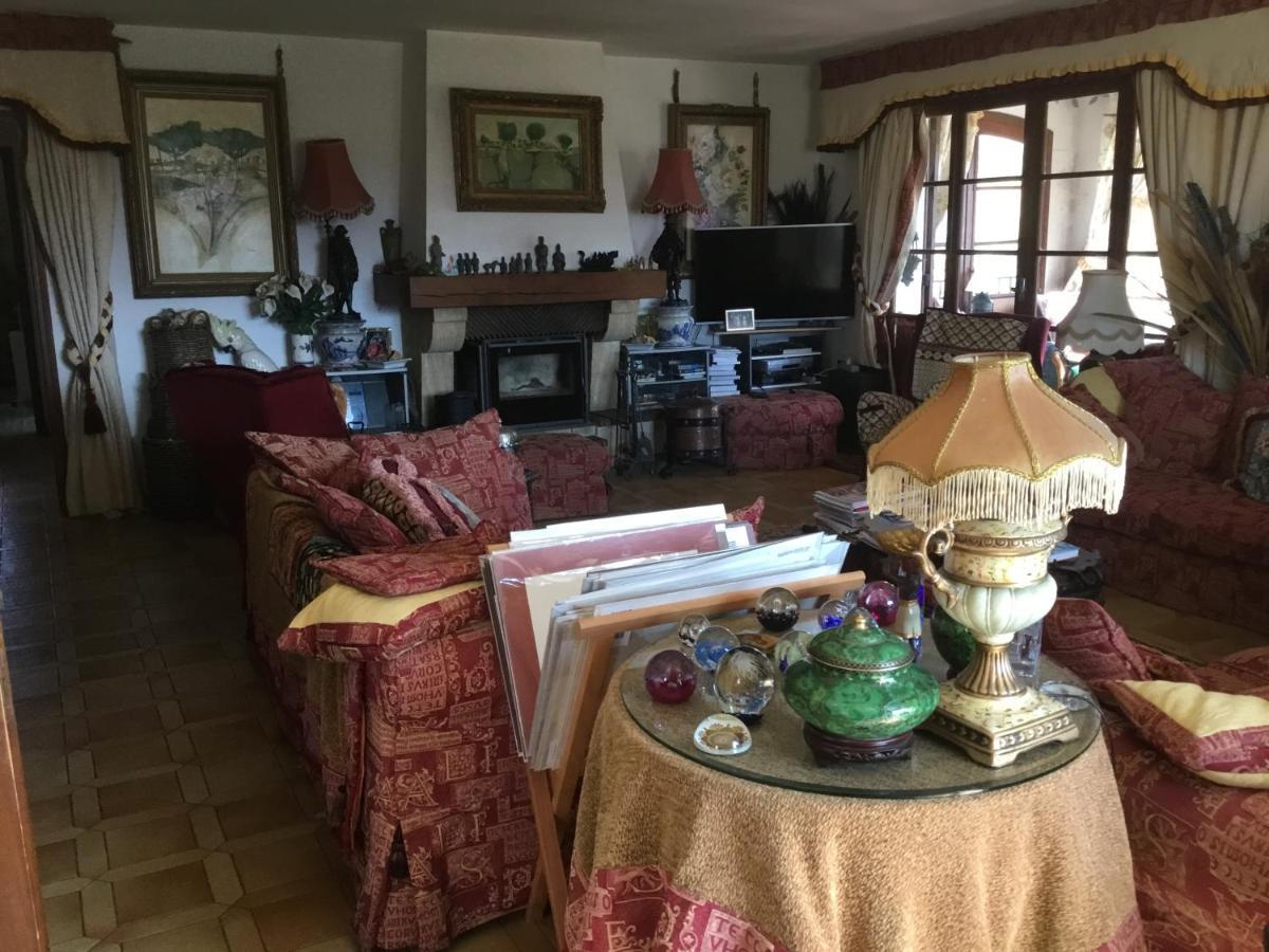 Villa La Cerisaie. Reynes Екстер'єр фото